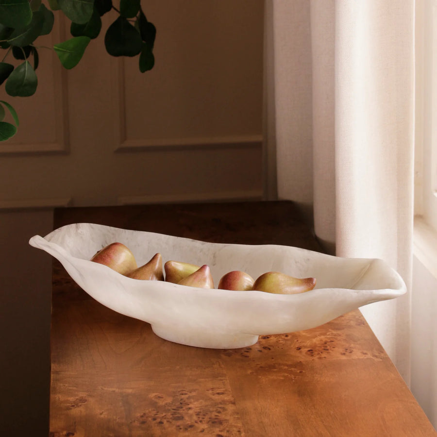 RESIN Alabaster Medium Oval Bowl - White Swirl
