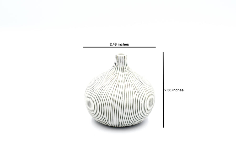 CONGO TINY S-Handcrafted Porcelain Bud Vase