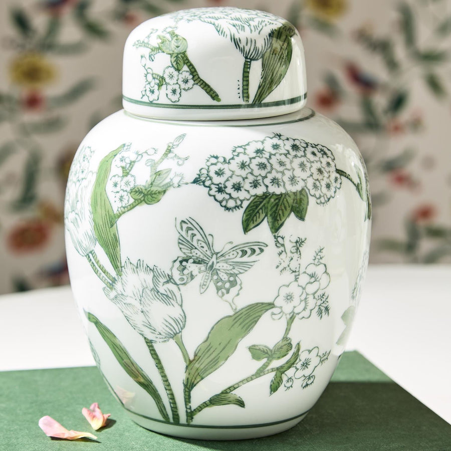7 1/2" Green and White Chinoiserie Ginger Jar with Lid