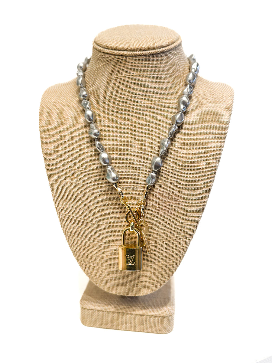 Gripoix Glass Pearl Lock Necklace