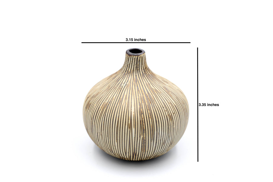 CONGO TINY L-Handcrafted Porcelain Bud Vase