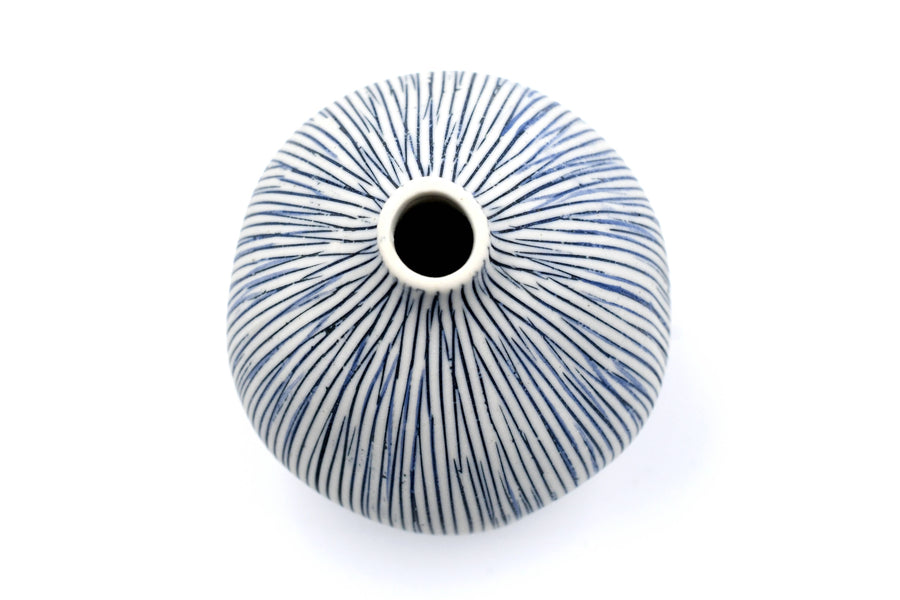 GUGU SAG S-Handcrafted Porcelain Bud Vase