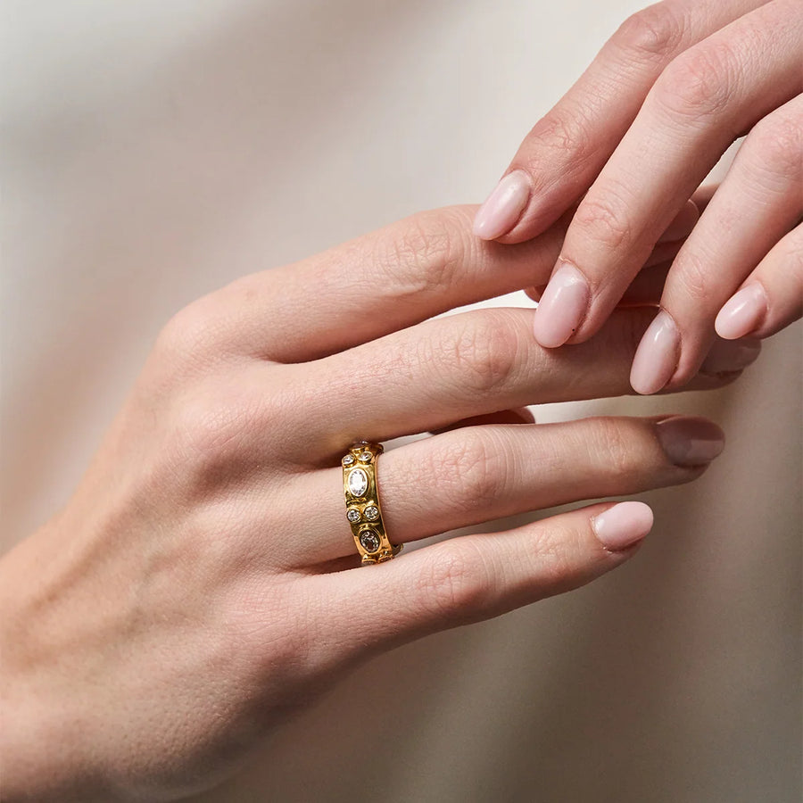 Maharani Hammered Ring - Cubic Zirconia