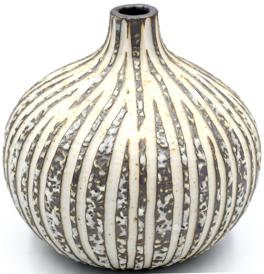 CONGO TINY L-Handcrafted Porcelain Bud Vase
