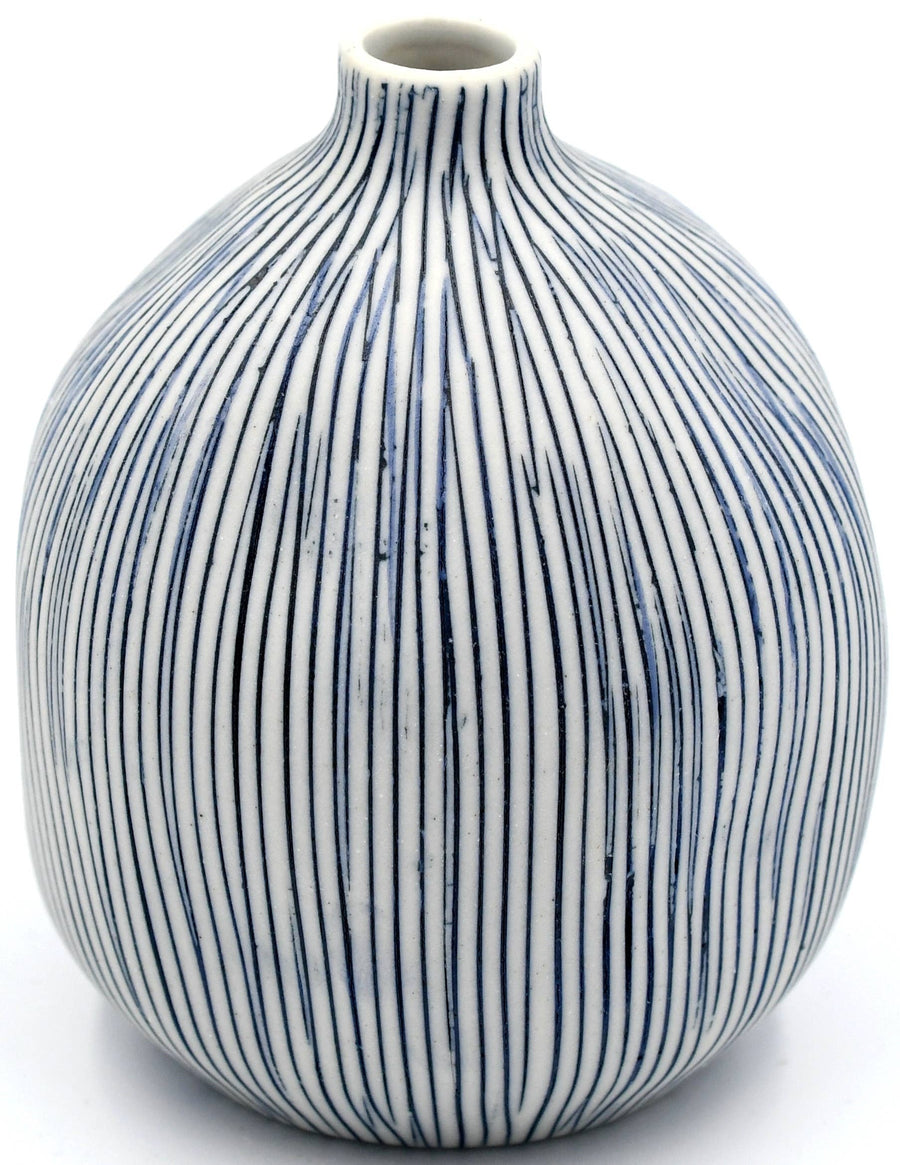 GUGU SAG S-Handcrafted Porcelain Bud Vase