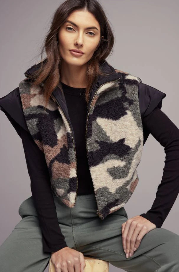 Rhea Vest