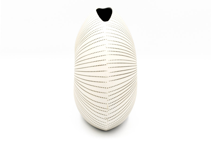 DIVA ROUND MINI L-Handcrafted Porcelain Vase