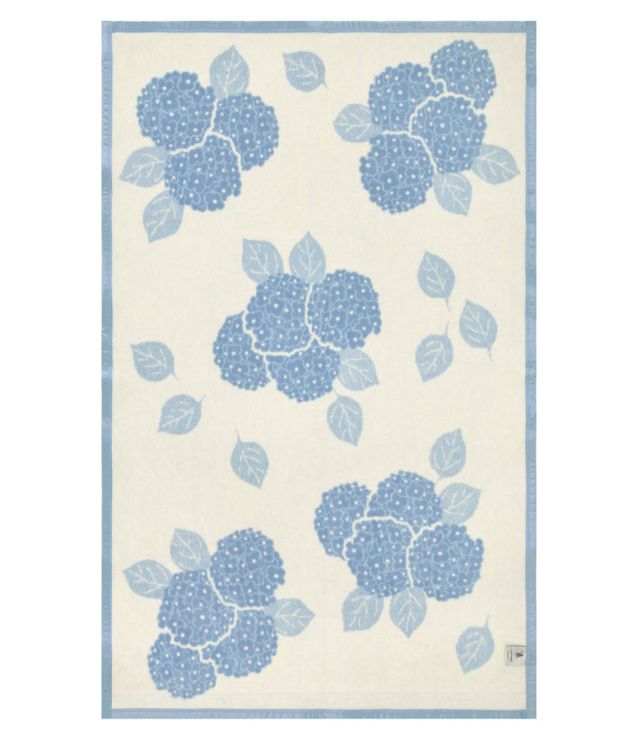 Hydrangeas Bluebell Blanket